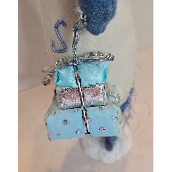 Tall Slender Santa Figurines  Felted Shopping Packages Decorating Tree 17" tall - Picture 5 of 10